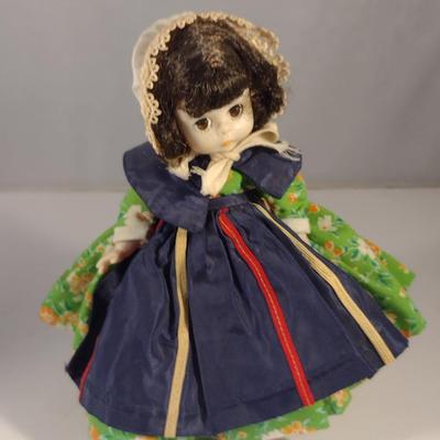 Sale Photo Thumbnail #1031: Madam Alexander Doll- 'Canada'