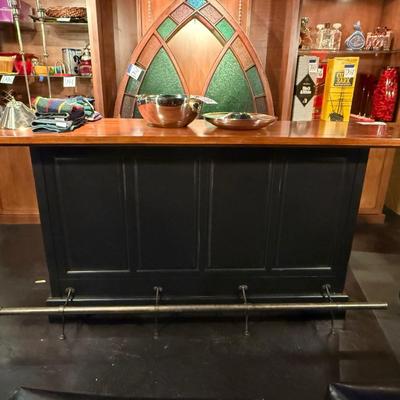 Sale Photo Thumbnail #330: D61-Beautiful Bar

You must bring help to lift, load and haul.  This is in the basement