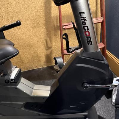 Sale Photo Thumbnail #334: D62-exercise equipment