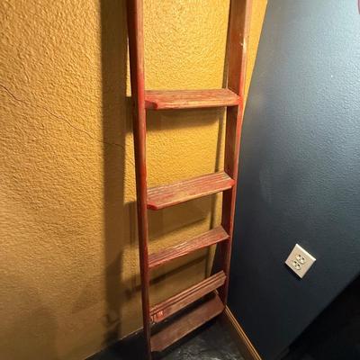 Sale Photo Thumbnail #336: D62.5-Decor Ladder