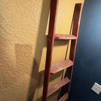 Sale Photo Thumbnail #339: D62.5-Decor Ladder