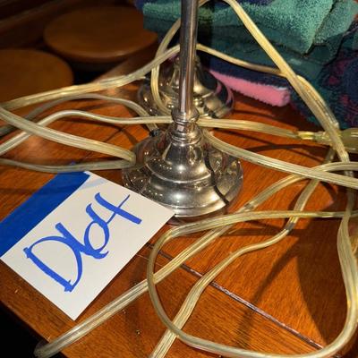 Sale Photo Thumbnail #347: D64-lamps and towels