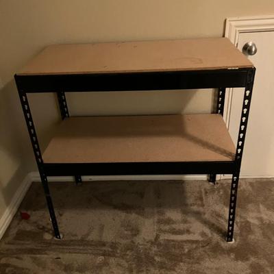 Short shelving unit