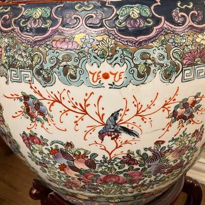 Sale Photo Thumbnail #114: Large Chinese floor vase measuring 15" H x 17" diameter, comes with wooden base