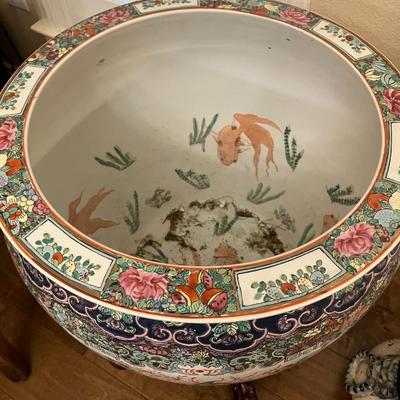 Sale Photo Thumbnail #116: Large Chinese floor vase measuring 15" H x 17" diameter, comes with wooden base
