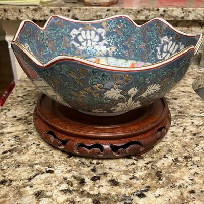 Sale Photo Thumbnail #172: Beautiful Asian style bowl with wooden base