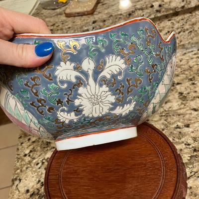 Sale Photo Thumbnail #174: Beautiful Asian style bowl with wooden base
