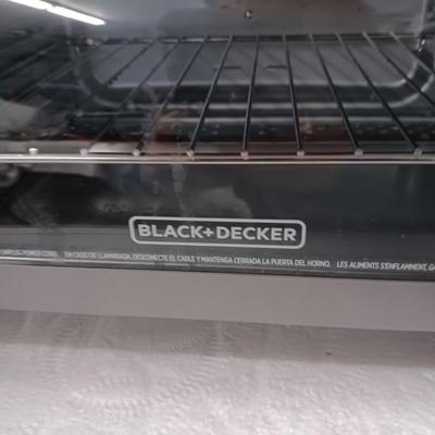 GENTLY USED TOASTER OVEN AND METAL BOWLS WITH LIDS