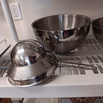 3 NESTING THICK STAINLESS HOFFRITZ BOWLS