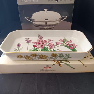 TOWLE 2.5 QUART COVERED WARMER AND A SPODE STAFFORD FLOWERS SERVING DISH