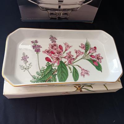 TOWLE 2.5 QUART COVERED WARMER AND A SPODE STAFFORD FLOWERS SERVING DISH