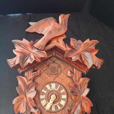 ORIGINAL BLACK FOREST CUCKOO CLOCK MADE IN GERMANY