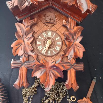 ORIGINAL BLACK FOREST CUCKOO CLOCK MADE IN GERMANY