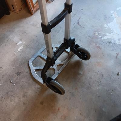 PLASTIC FURNITURE MOVER & A FOLDING MAGNA CART