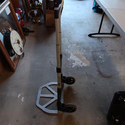 PLASTIC FURNITURE MOVER & A FOLDING MAGNA CART