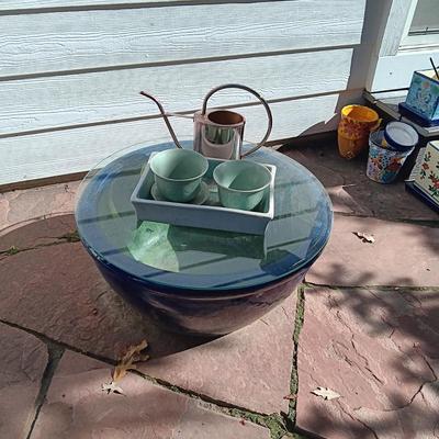 LARGE FLOWER POT WITH GLASS TOP AND FLOWER POTS
