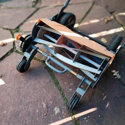 LIKE NEW FISKARS PUSH MOWER