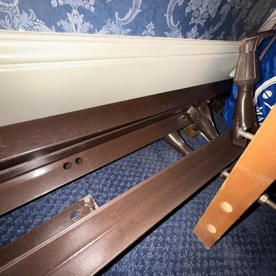 Sale Photo Thumbnail #444: UP14-headboard and metal frame