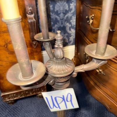Sale Photo Thumbnail #466: UP19-Lamp
