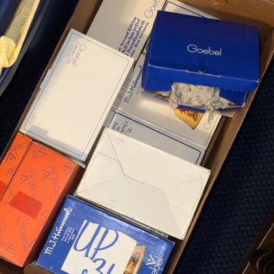 Sale Photo Thumbnail #519: UP31-box of miscellaneous collectibles