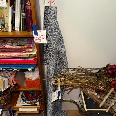 Sale Photo Thumbnail #561: UP43-Bolt of fabric