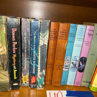Sale Photo Thumbnail #572: UP46-Books