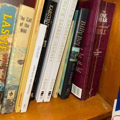 Sale Photo Thumbnail #574: UP46-Books