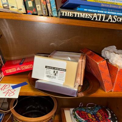 Sale Photo Thumbnail #578: UP48-Books and Cards