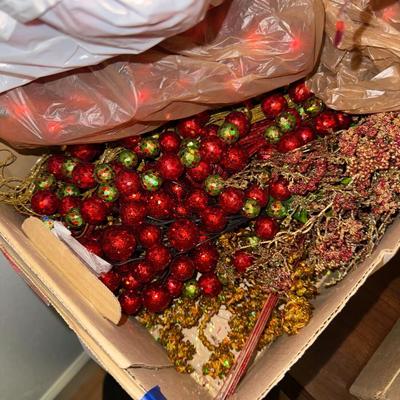 Sale Photo Thumbnail #609: UP62-Holiday Box