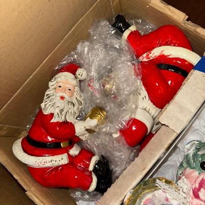 Sale Photo Thumbnail #614: UP64-decor box plus holiday Santa’s