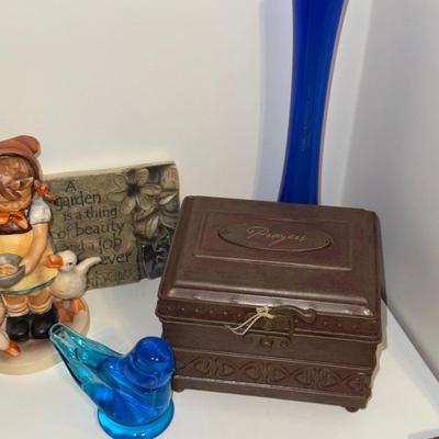 Sale Photo Thumbnail #640: UP72-Decor/Collectibles