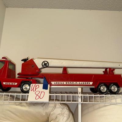 Sale Photo Thumbnail #657: UP80-toy fire engine