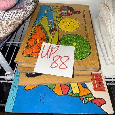 Sale Photo Thumbnail #680: UP88-wooden board puzzles