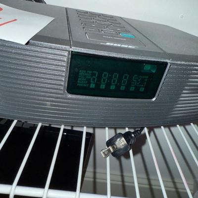 Sale Photo Thumbnail #700: UP91-Bose Wave Radio