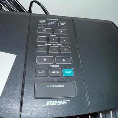 Sale Photo Thumbnail #699: UP91-Bose Wave Radio