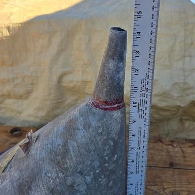 Vintage offset farm funnel Steampunk - with a 2-quart galvanized Fluid can with bendable spout