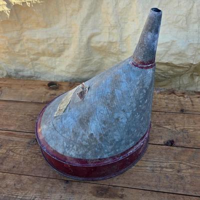 Vintage offset farm funnel Steampunk - with a 2-quart galvanized Fluid can with bendable spout
