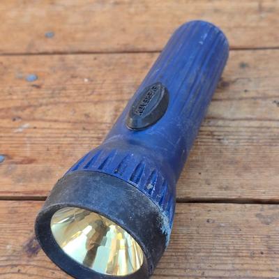 Variety of flashlights - including nice black mag lite
