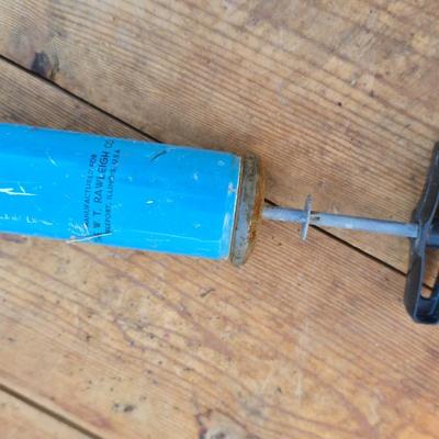 Two vintage bug duster / sprayers - Zephyr - Rawleigh Insect duster -