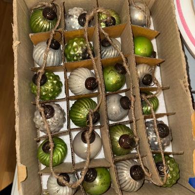 Sale Photo Thumbnail #723: UP99-miscellaneous lot – see photos