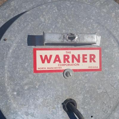 Warner livestock / poultry water heater with two heated water bowls