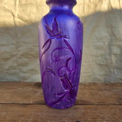 Patio decorations - Dragonflies - Butterfly - vases - Relax - and more