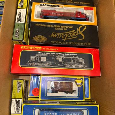 Sale Photo Thumbnail #731: UP102-box of train cars