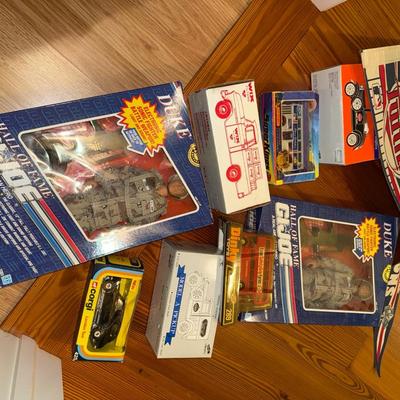 Sale Photo Thumbnail #747: UP108-large lot of toys and collectibles