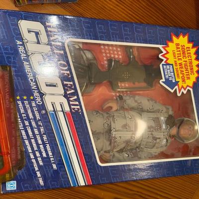 Sale Photo Thumbnail #749: UP108-large lot of toys and collectibles