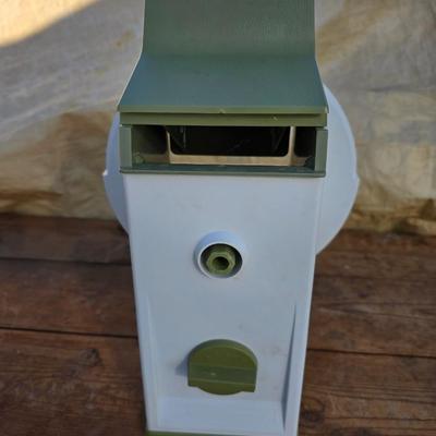 Vintage kitchen small appliances - Kitchen magic grinder - Rival shredder with extra blades- and a small blender