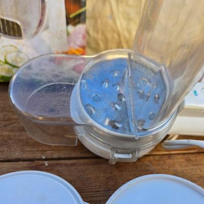 Vintage kitchen small appliances - Kitchen magic grinder - Rival shredder with extra blades- and a small blender