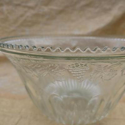Vintage Indiana glass punchbowl with glass cups and cup hooks