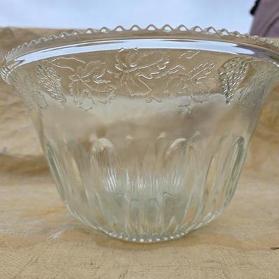 Vintage Indiana glass punchbowl with glass cups and cup hooks