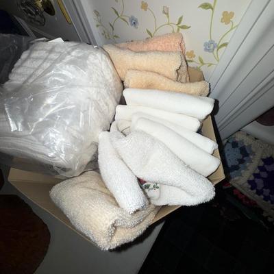 Sale Photo Thumbnail #778: UP119-Hand towels